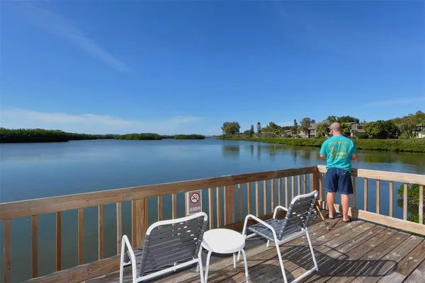 $2,000 | 1680 Brookhouse Circle, Unit BR209, Sarasota, FL 34231
