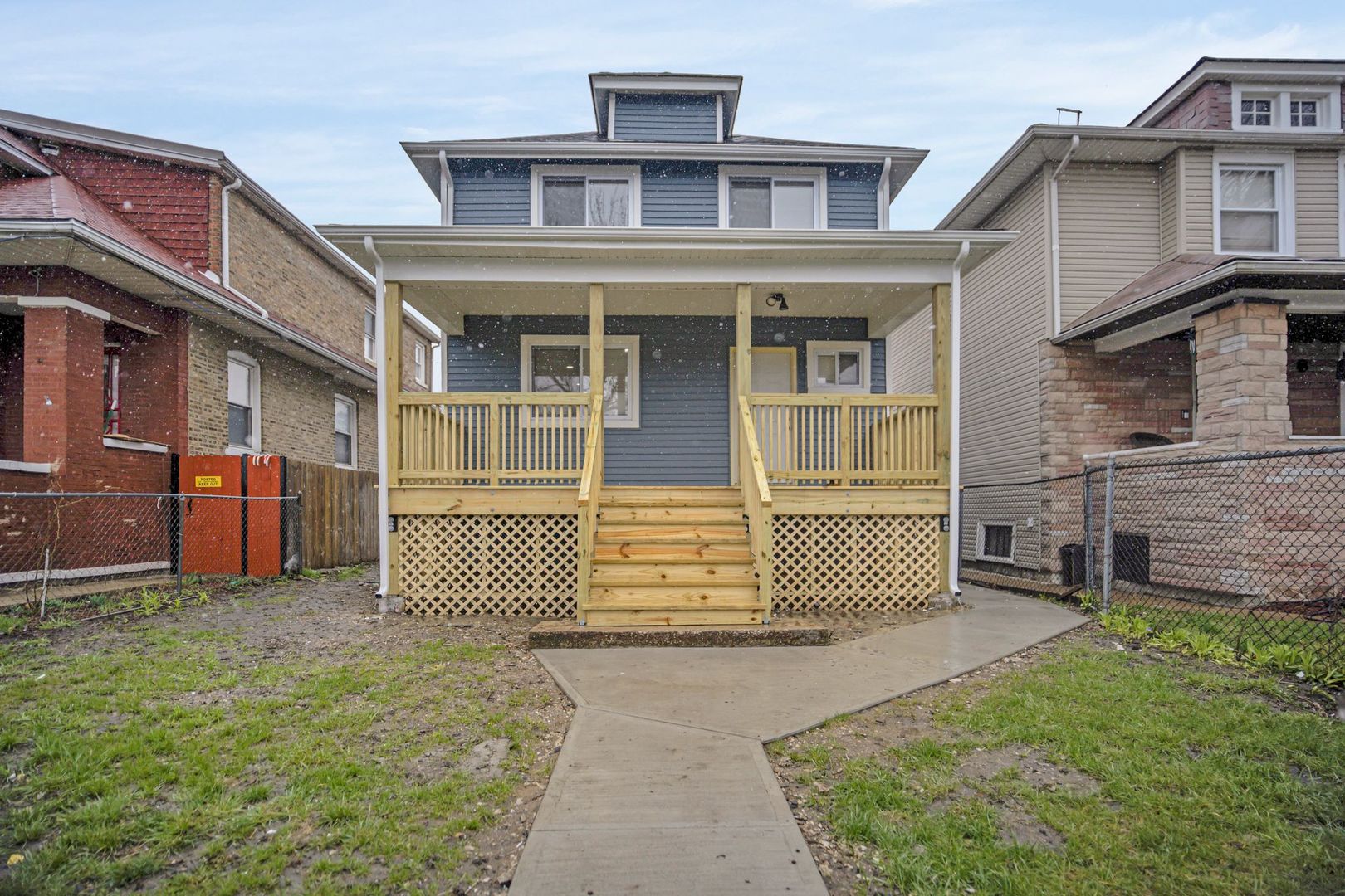 5219 West Monroe Street Chicago, IL 60644 - Photo 1 of 23 front view of a house