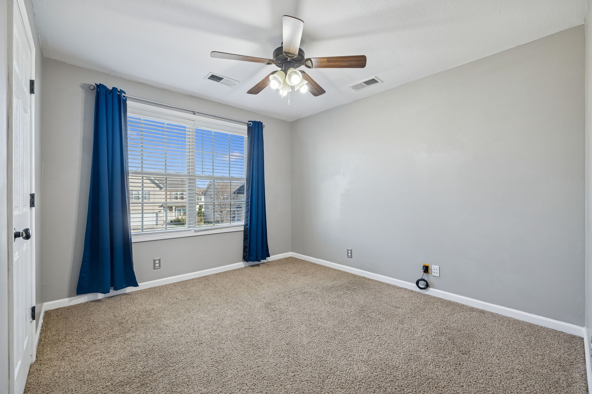 3760 Suiter Road Clarksville, TN 37040 - Photo 24 of 39 a view of an empty room with a window