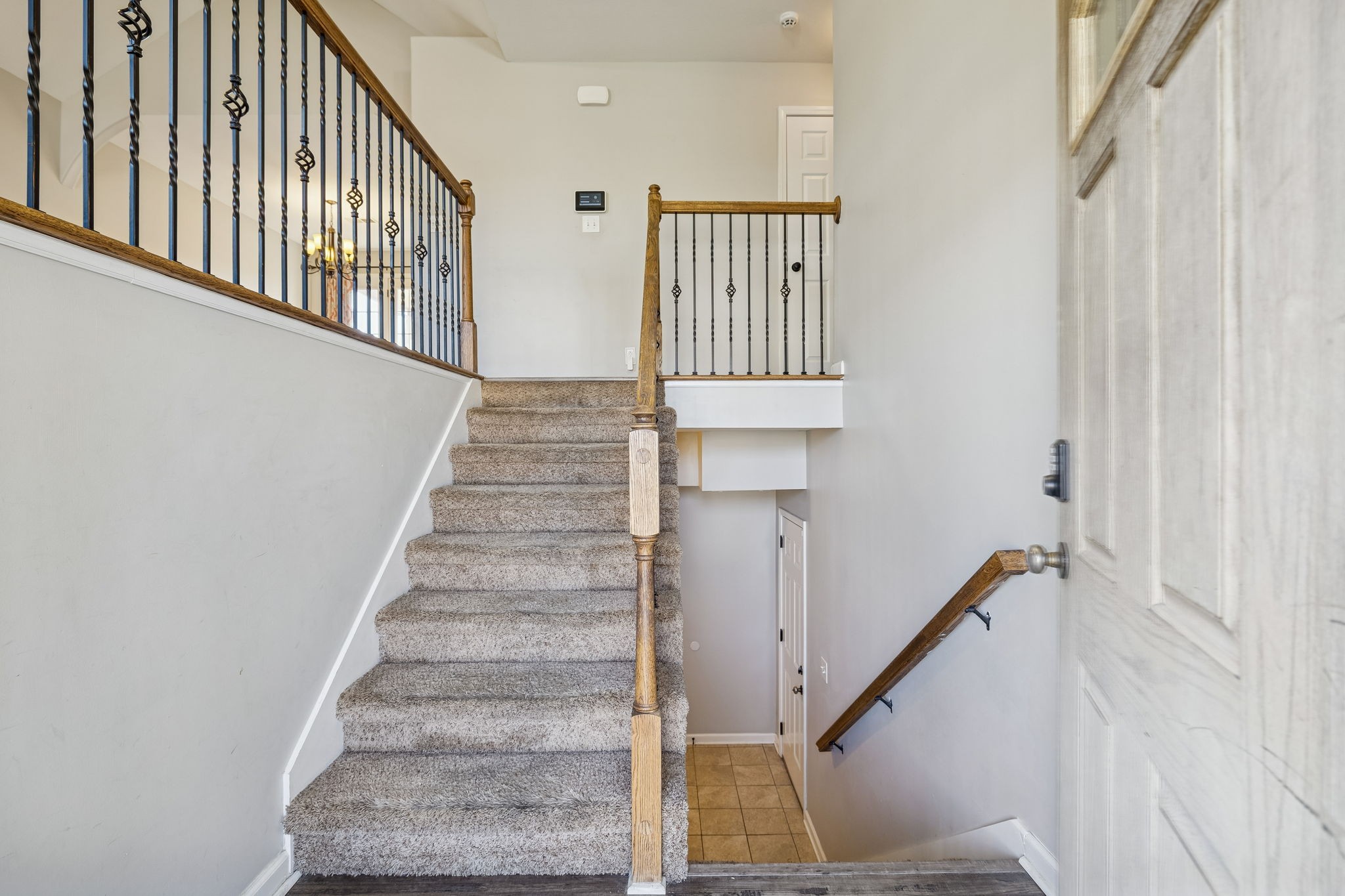 3760 Suiter Road Clarksville, TN 37040 - Photo 3 of 39 a view of entryway