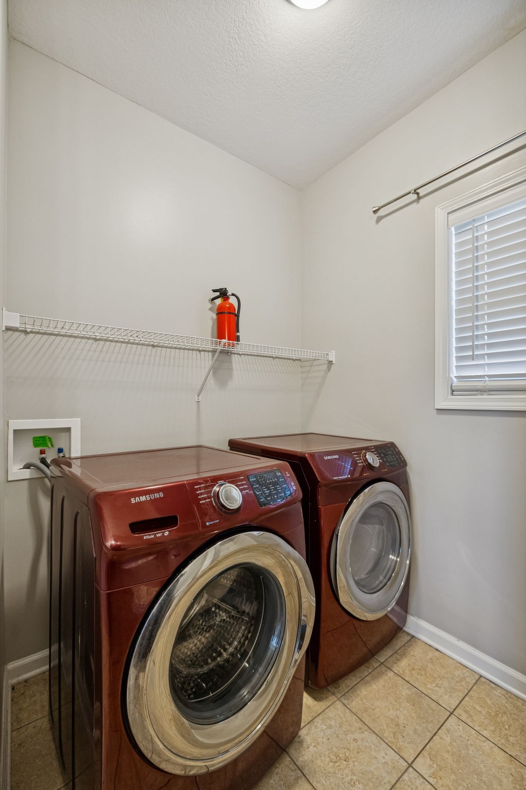 3760 Suiter Road Clarksville, TN 37040 - Photo 32 of 39 a utility room with dryer and washer