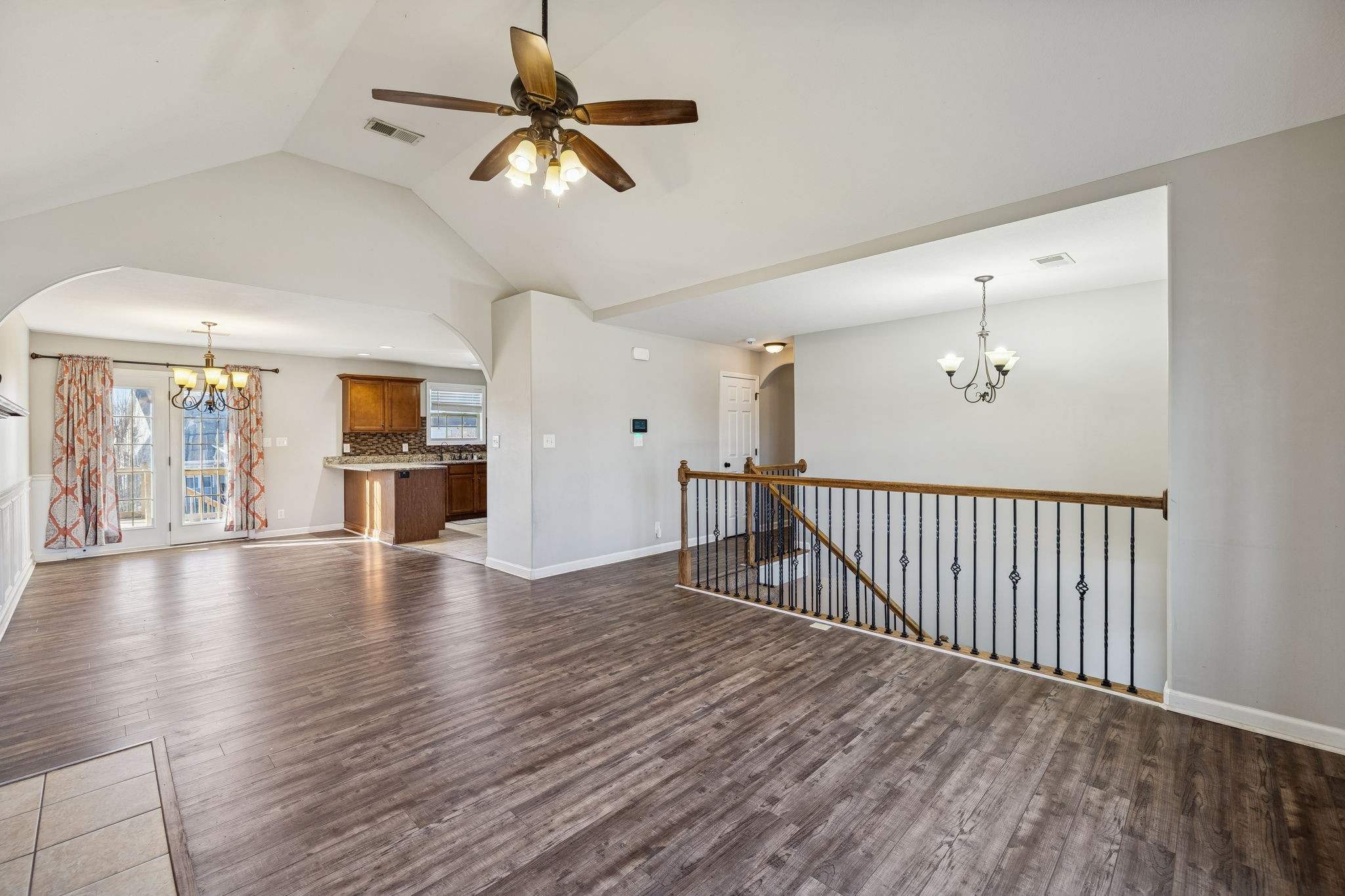 3760 Suiter Road Clarksville, TN 37040 - Photo 7 of 39 a view of livingroom with hardwood floor and a ceiling fan