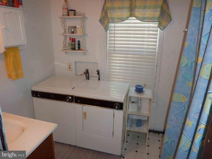 42019 White Point Beach Road Leonardtown, MD 20650 - Photo 11 of 17 Bath #1