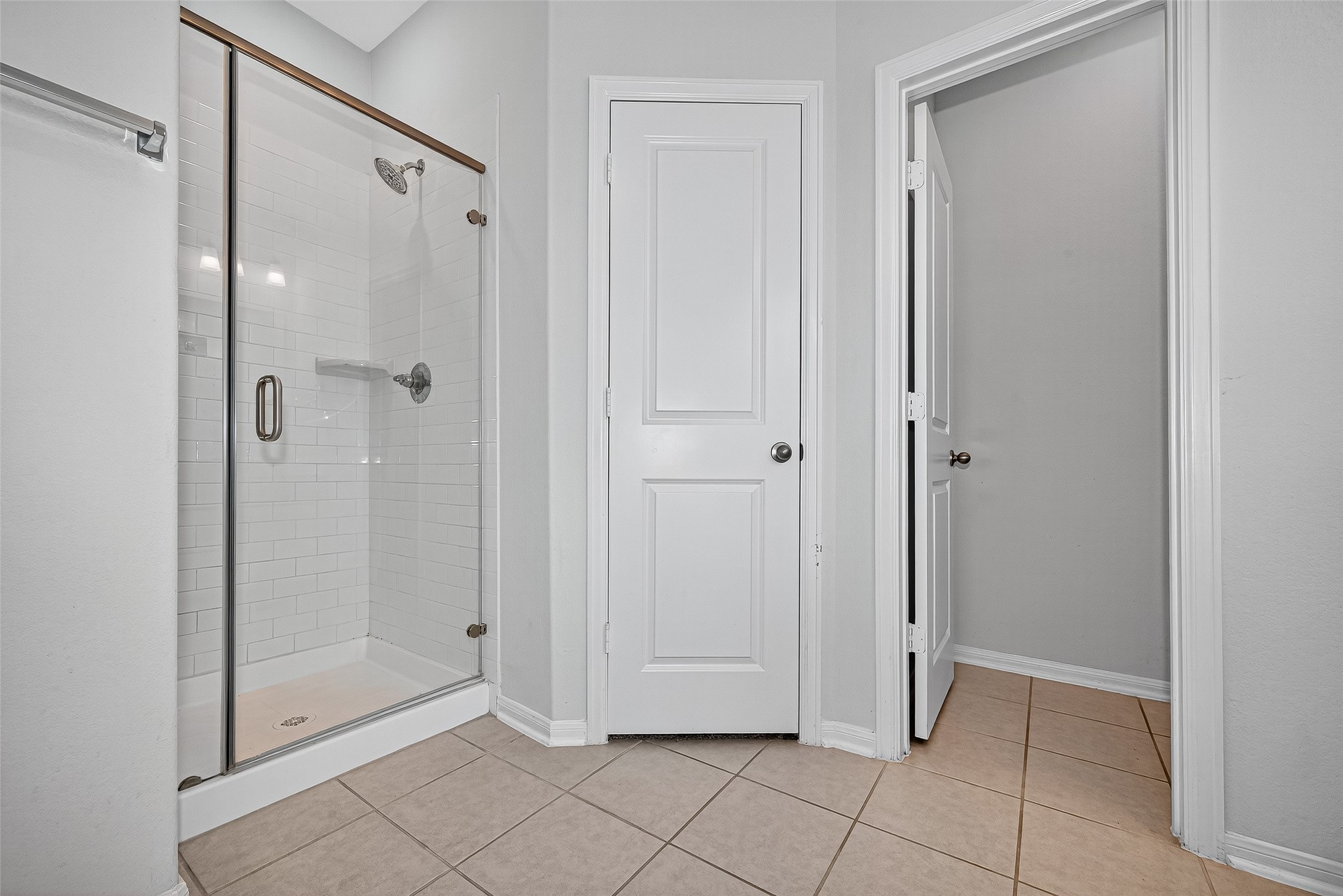 10511 Amador Peak Drive Rosharon, TX 77583 - Photo 29 of 41 2nd primary closet