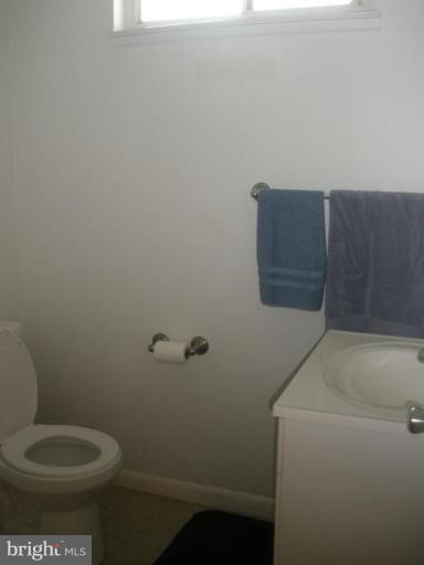 6609 Custer Street Springfield, VA 22150 - Photo 3 of 9 a bathroom with a toilet