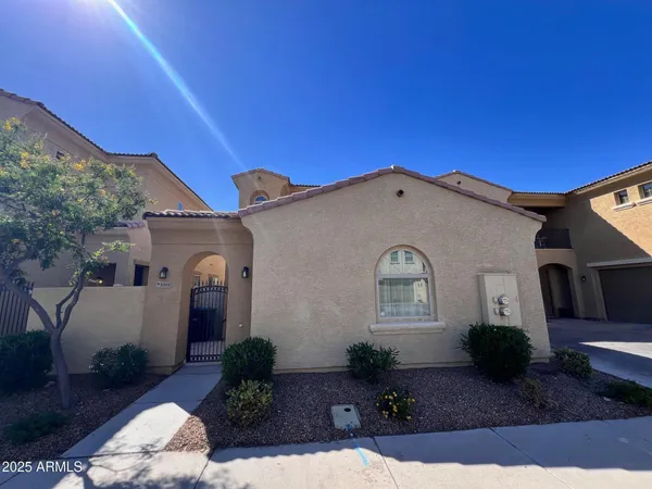 $2,150 | 1367 South Country Club Drive, Unit 1093, Mesa, AZ 85210