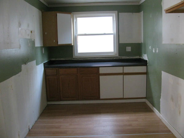2535 Spring Road Southwest Roanoke, VA 24015 - Photo 15 of 15 kitchen 1
