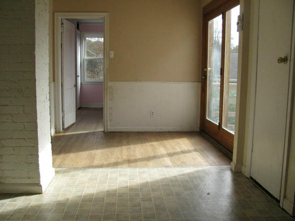 2535 Spring Road Southwest Roanoke, VA 24015 - Photo 5 of 15 DINING AREA