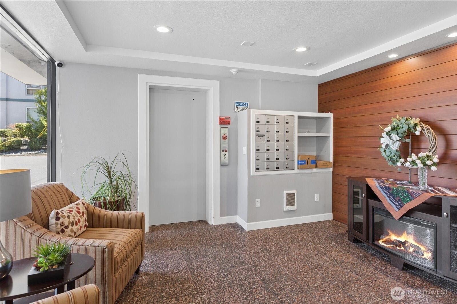 300 2nd Avenue North, Unit 2H Edmonds, WA 98020 - Photo 34 of 39