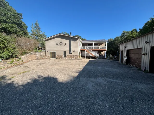 $799,900 | 33232 260th Avenue, Erhard, MN 56534