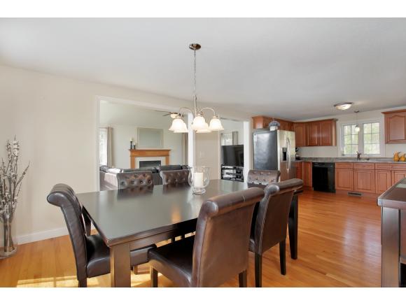 21 Bear Hill Road Pelham, NH 03076 - Photo 12 of 32