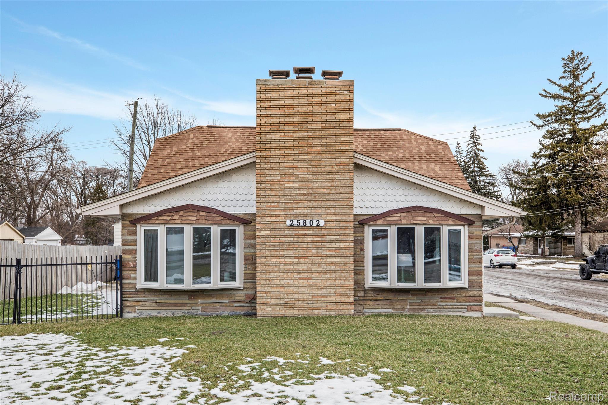 25802 Ryan Road Warren, MI 48091 - Photo 4 of 42 Gallery Image 4