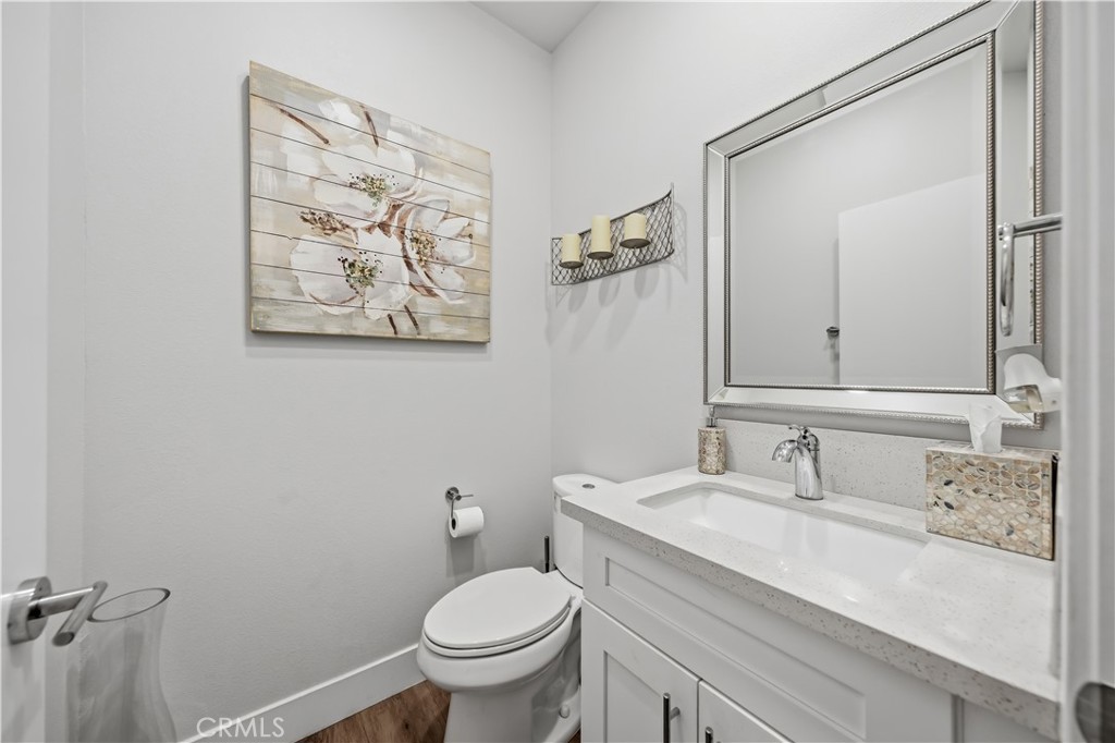 7950 Telegraph Road Downey, CA 90240 - Photo 11 of 36 Half Bathroom