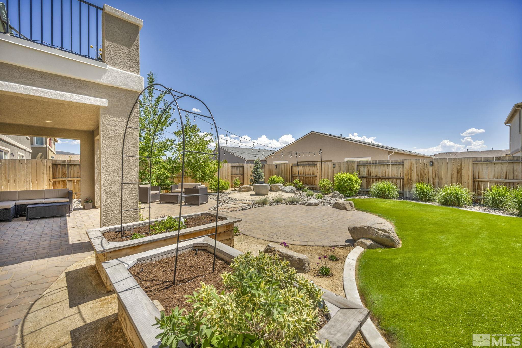 2265 Selway Drive Sparks, NV 89436 - Photo 39 of 39 a view of a house with backyard and a patio