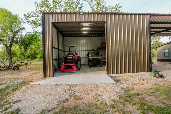$364,000 | 2513 County Road 304, Comanche, TX 76442