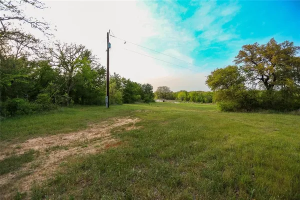 $364,000 | 2513 County Road 304, Comanche, TX 76442