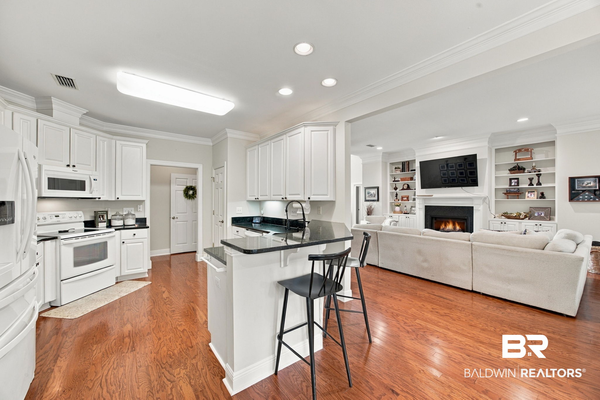 305 Bristol Way Foley, AL 36535 - Photo 10 of 44 Gallery Image 10