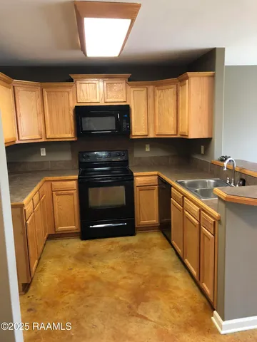 $440,000 | 1530 South Patout Street, Unit A B C D, New Iberia, LA 70560
