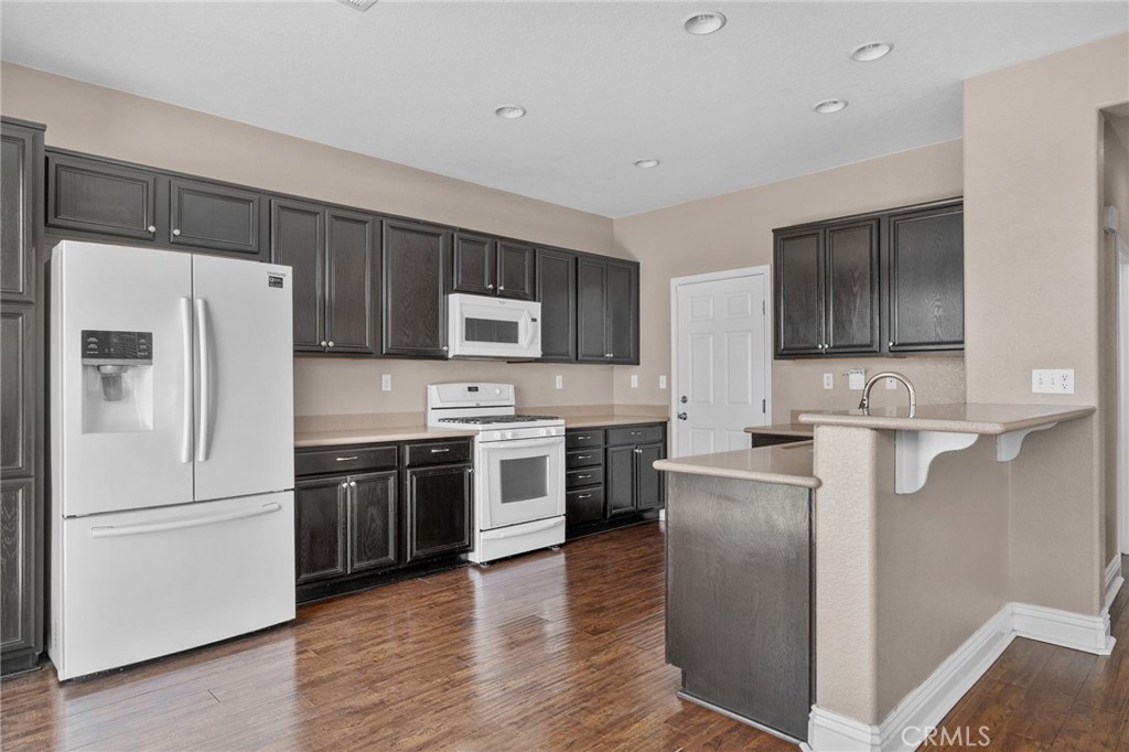 34041 Lily Road Yucaipa, CA 92399 - Photo 12 of 46 Kitchen