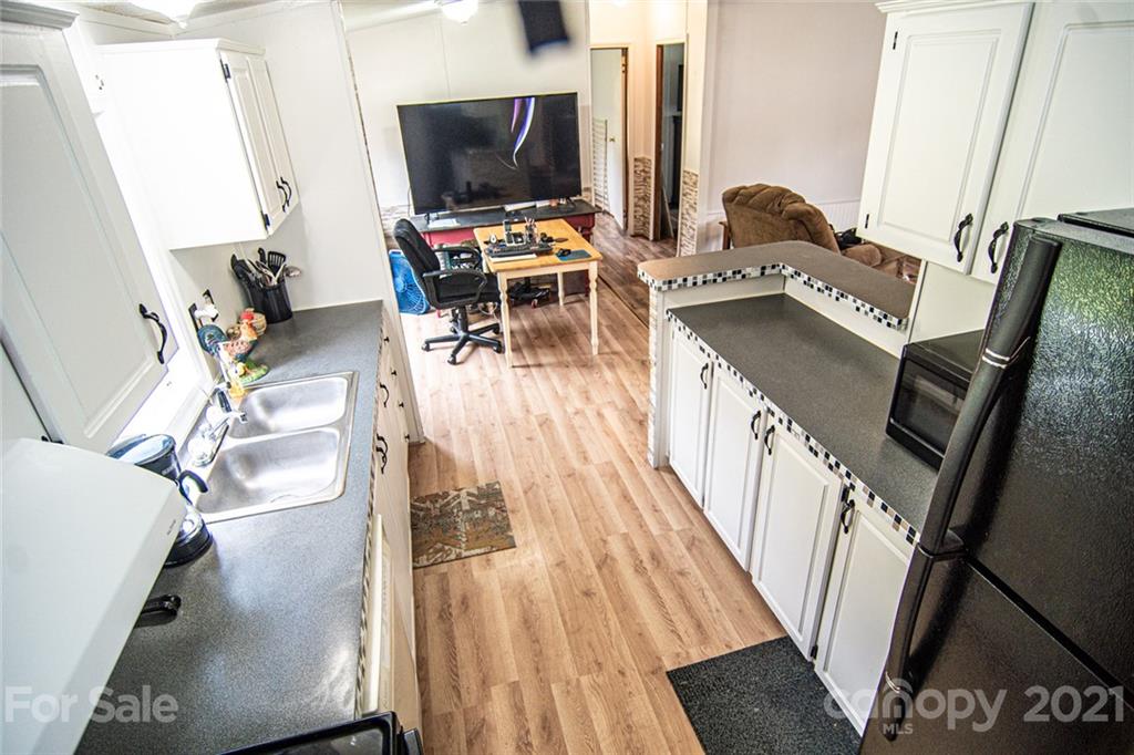5325 Joyce Road Fort Lawn, SC 29714 - Photo 5 of 17 Gallery Image 5
