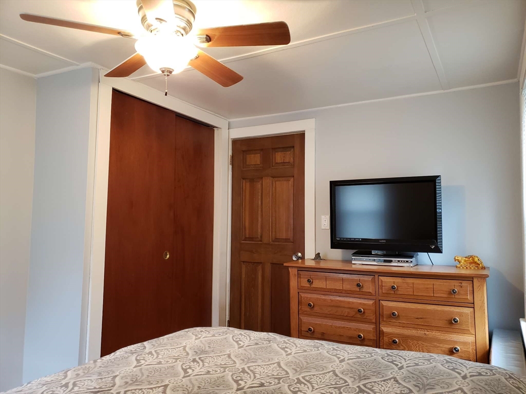32 Birch Road Natick, MA 01760 - Photo 17 of 35
