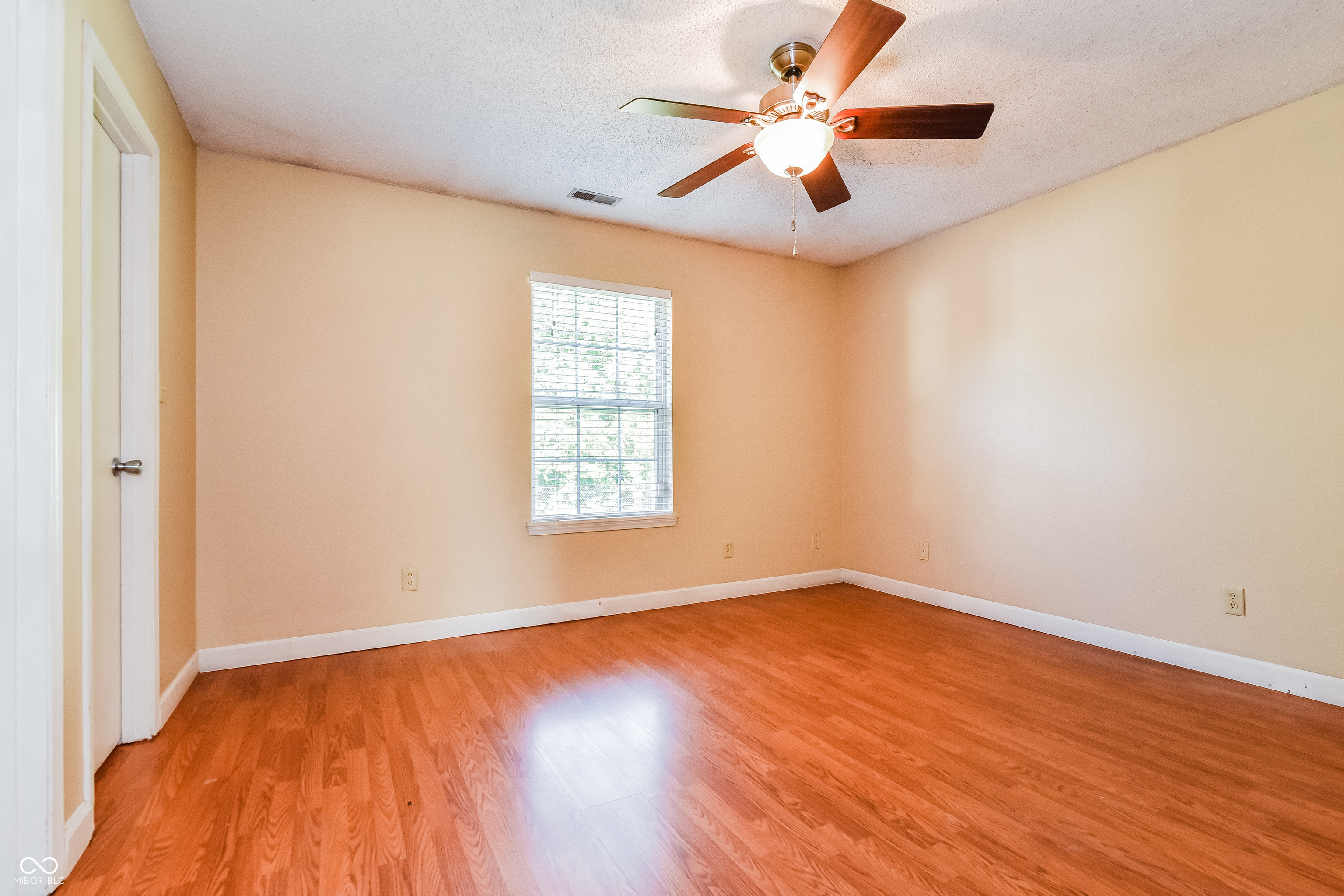 5378 Milhouse Road Indianapolis, IN 46221 - Photo 6 of 16