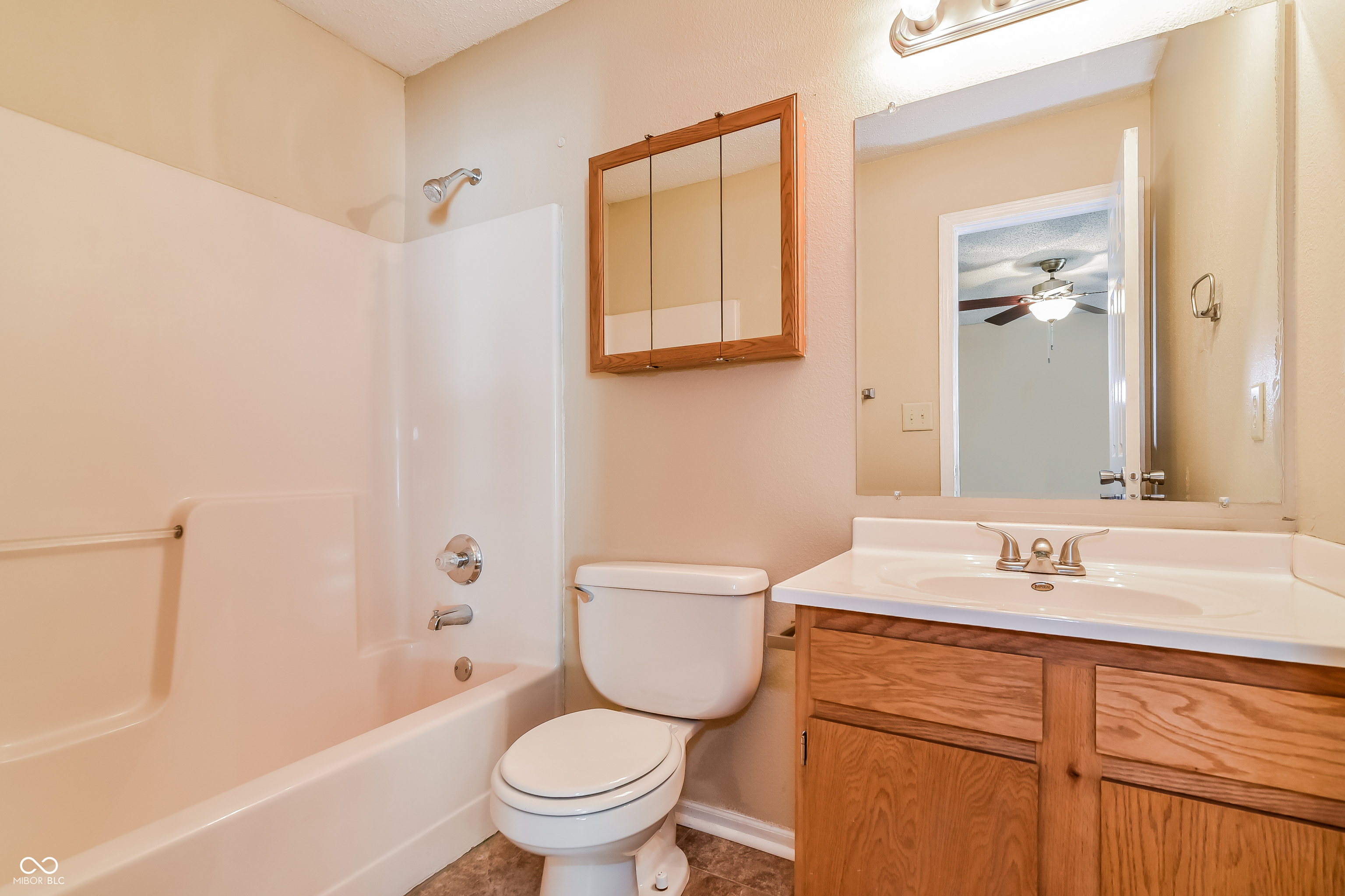 5378 Milhouse Road Indianapolis, IN 46221 - Photo 8 of 16