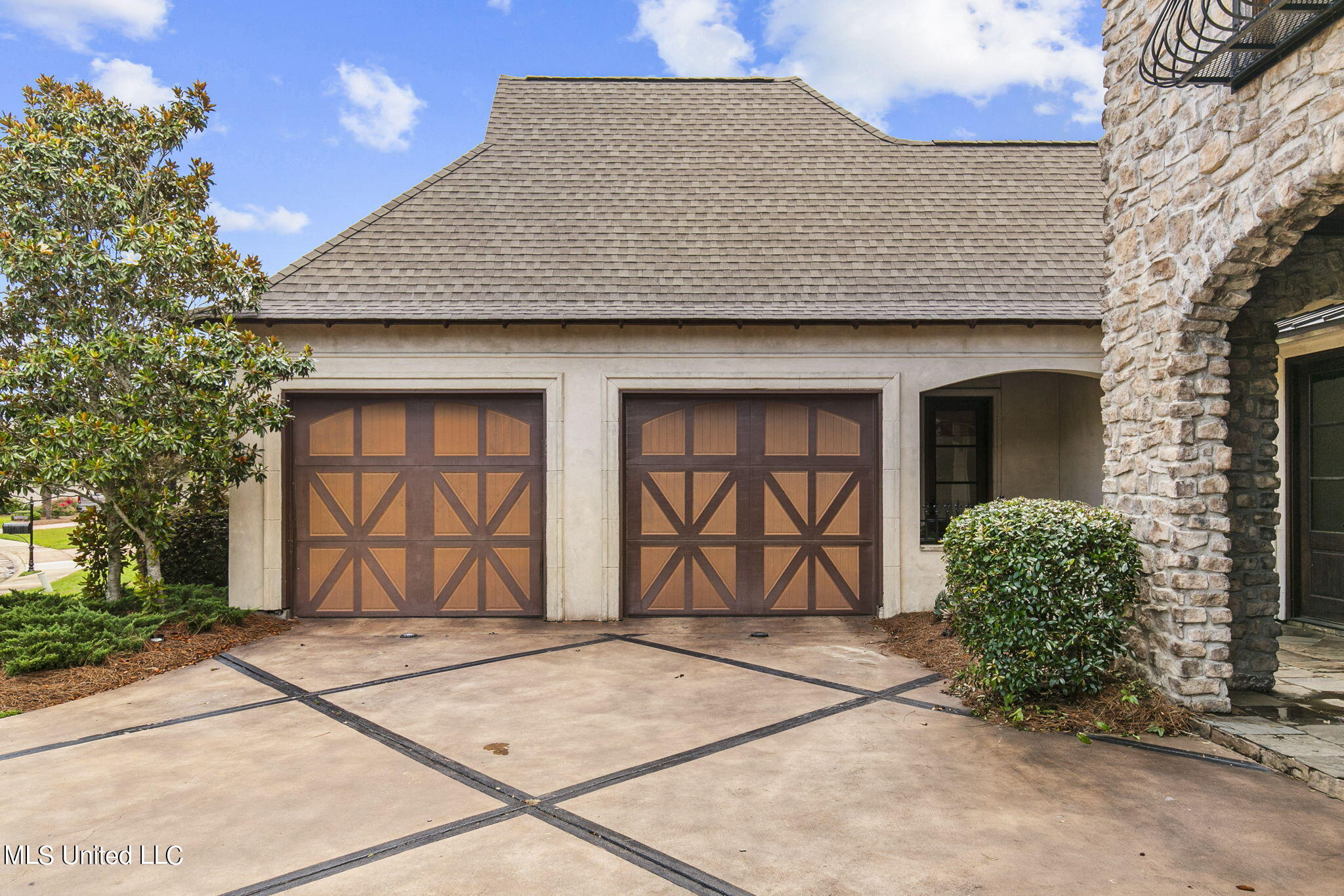 504 Jasper Circle Flowood, MS 39232 - Photo 2 of 98 4-web-or-mls-504 Jasper-4
