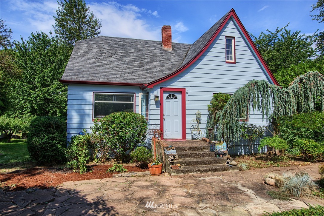 1603 Davis Avenue South Renton, WA 98055 - Photo 1 of 9 Gallery Image 1