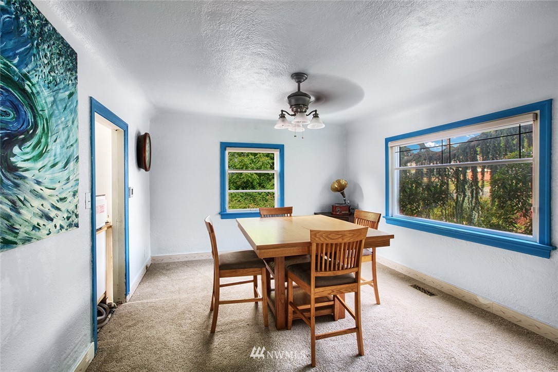 1603 Davis Avenue South Renton, WA 98055 - Photo 3 of 9 Gallery Image 3