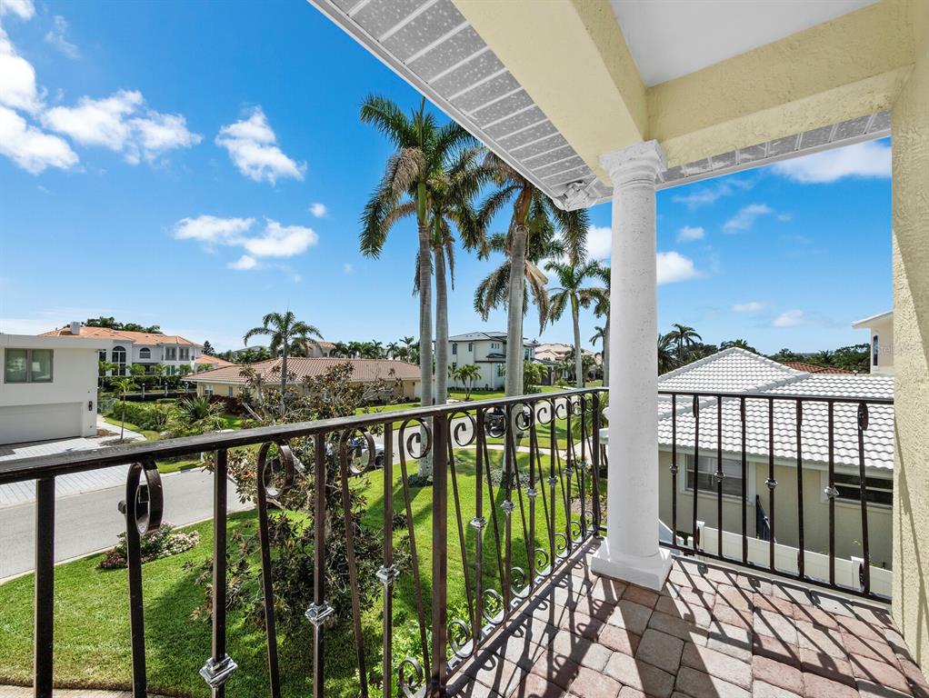 573 Spinnaker Lane Longboat Key, FL 34228 - Photo 24 of 43 a view of a balcony