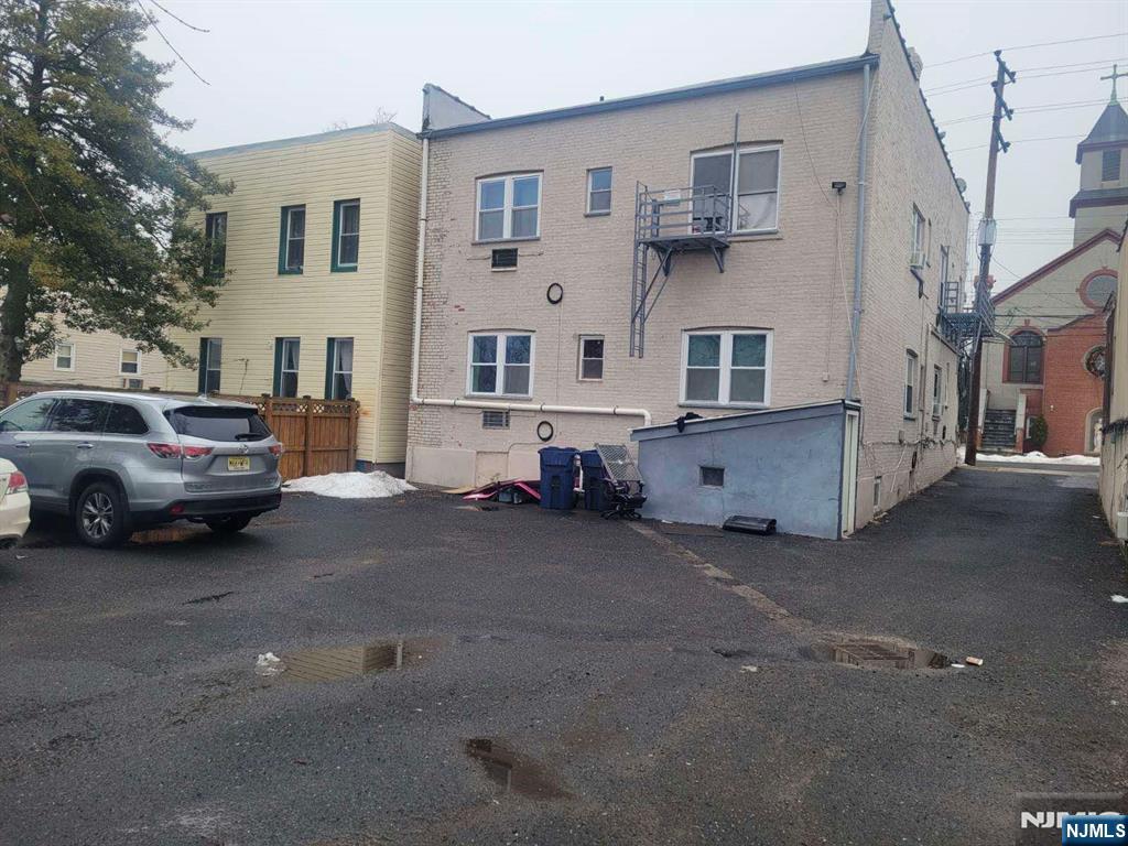 467 Hudson Street Hackensack, NJ 07601 - Photo 2 of 11