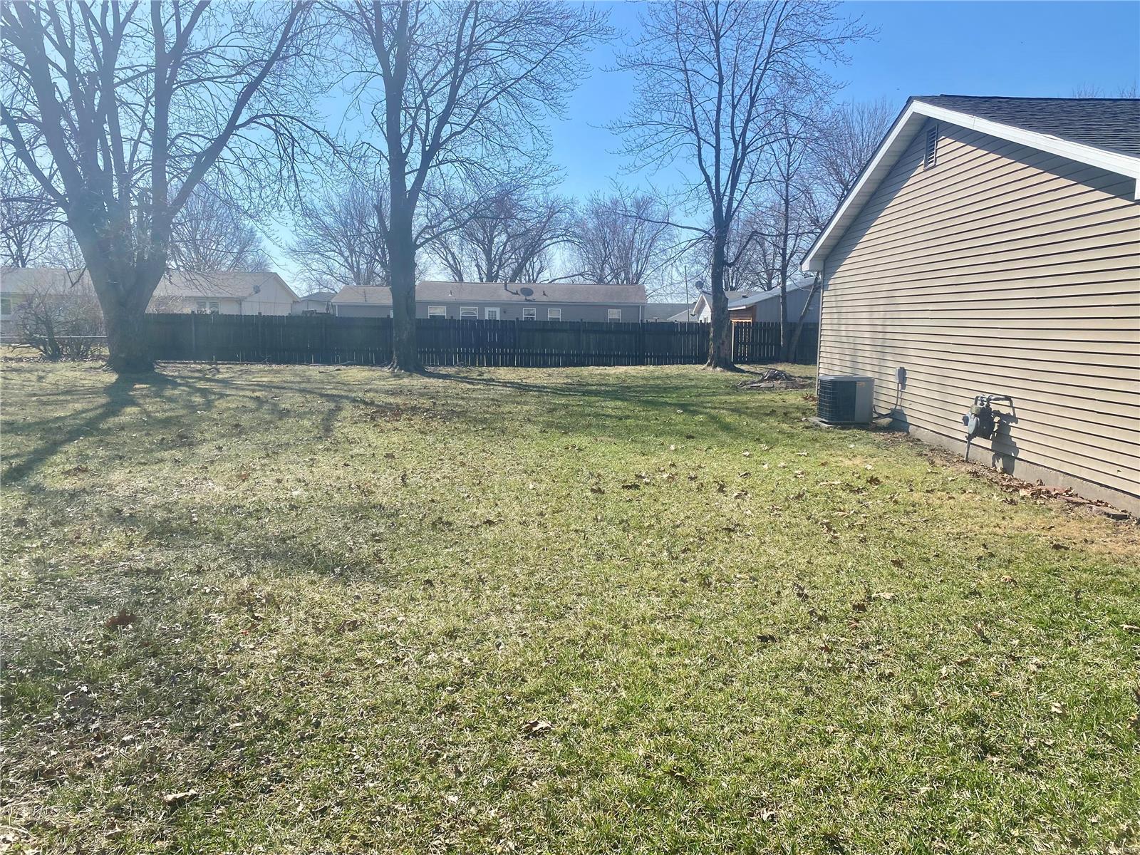 110 West County Road Jerseyville, IL 62052 - Photo 29 of 30 Gallery Image 29