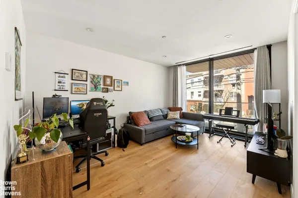 $660,000 | 23-10 30th Drive, Unit 2A | Astoria