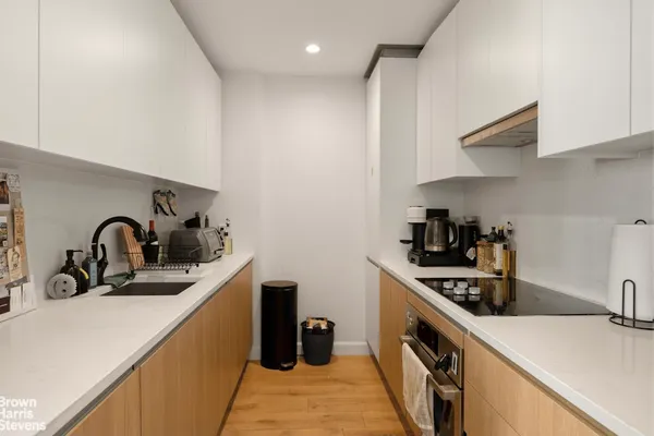 $660,000 | 23-10 30th Drive, Unit 2A | Astoria