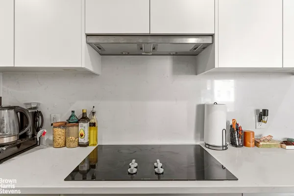 $660,000 | 23-10 30th Drive, Unit 2A | Astoria