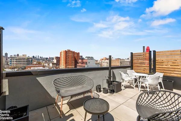 $660,000 | 23-10 30th Drive, Unit 2A | Astoria