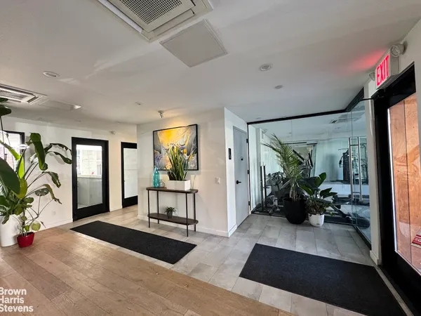 $660,000 | 23-10 30th Drive, Unit 2A | Astoria