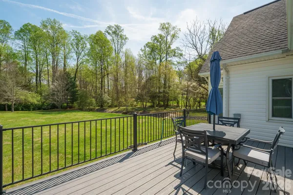 $399,900 | 408 Mooreland Drive Northeast, Conover, NC 28613