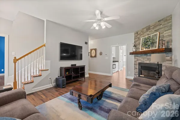 $399,900 | 408 Mooreland Drive Northeast, Conover, NC 28613