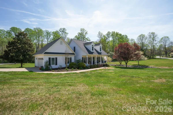 $399,900 | 408 Mooreland Drive Northeast, Conover, NC 28613