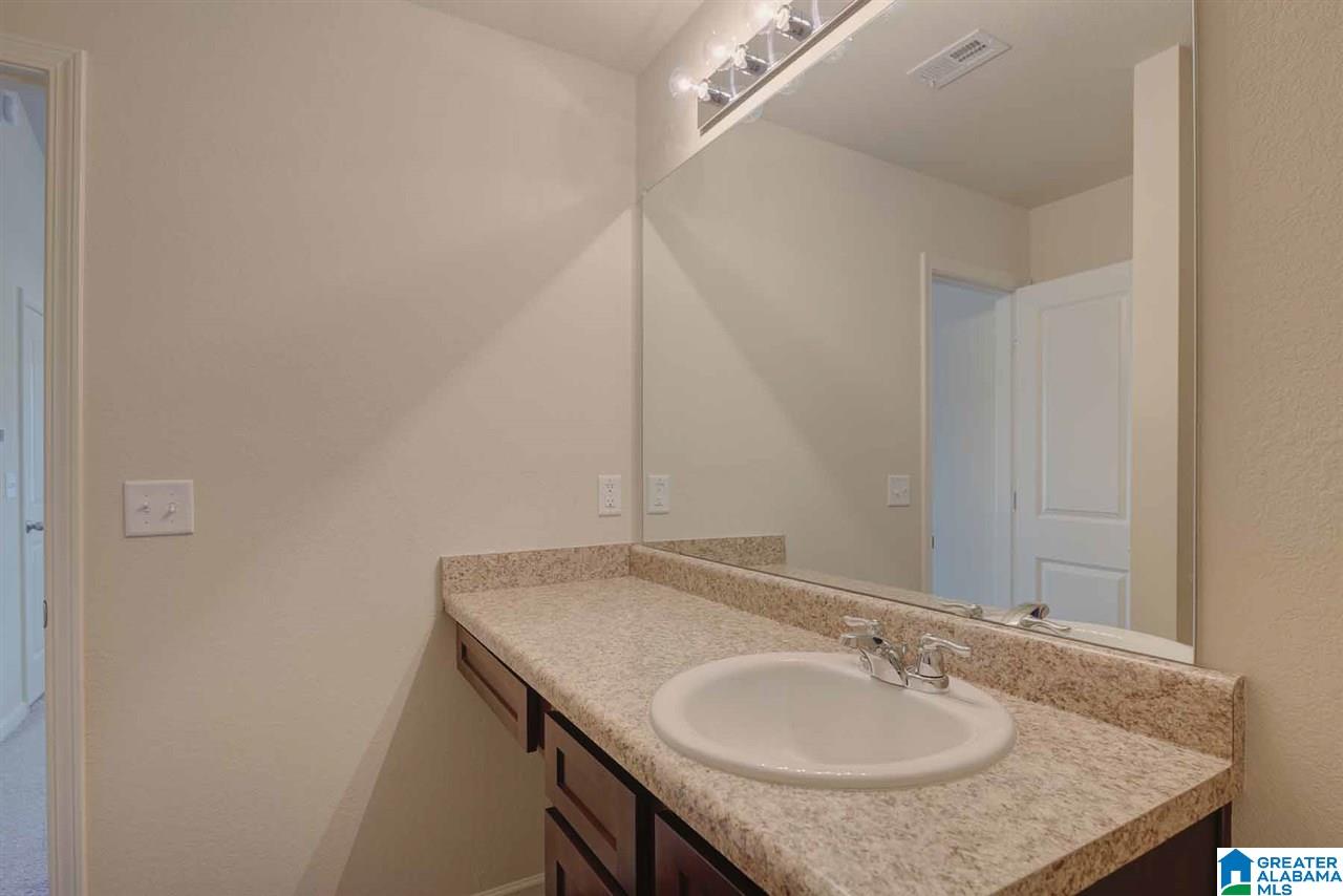 915 Clover Circle Springville, AL 35146 - Photo 10 of 11