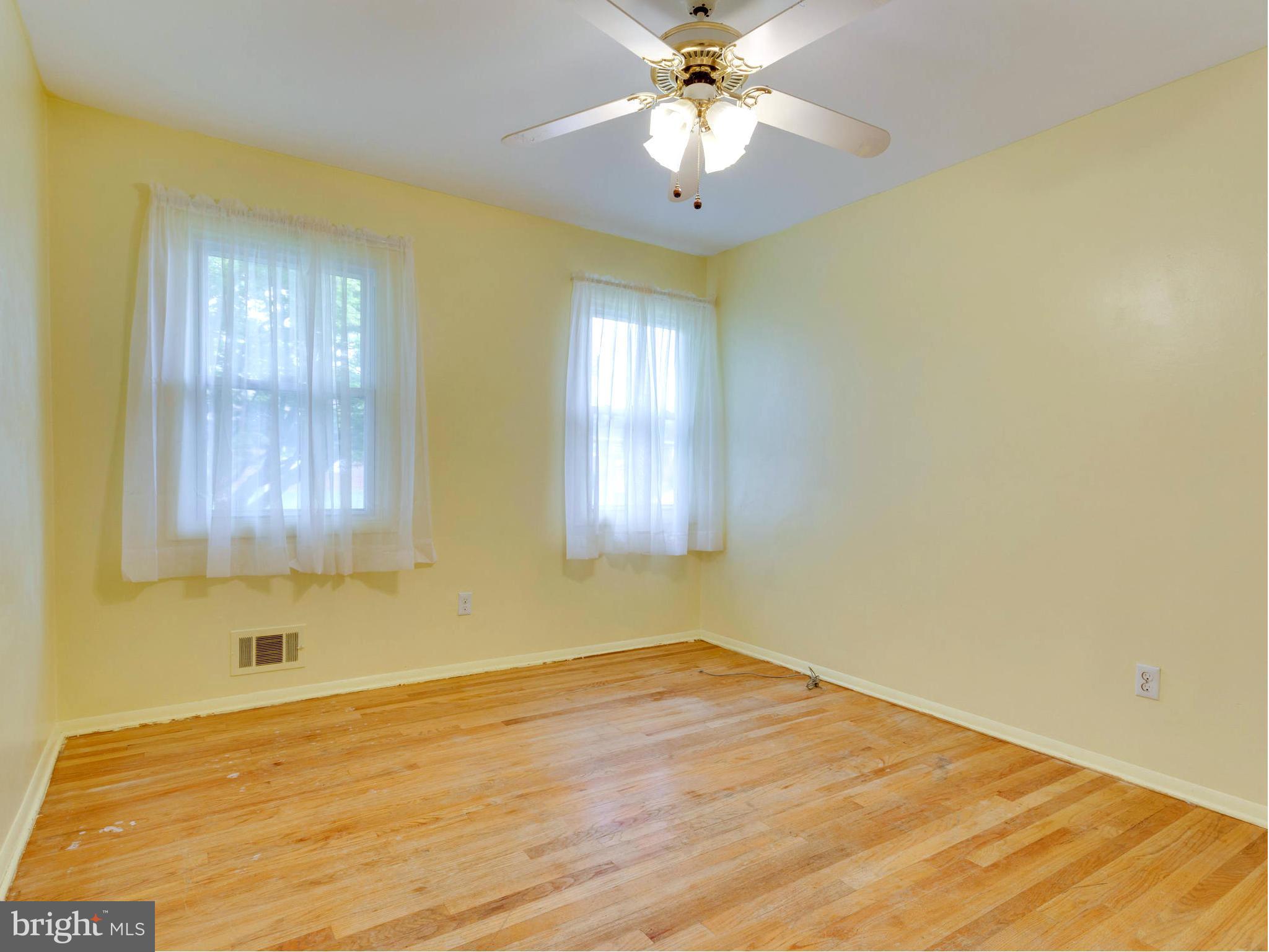 9007 Meadow Heights Road Randallstown, MD 21133 - Photo 11 of 28 Bedroom # 3 11x10 with Fan/Light