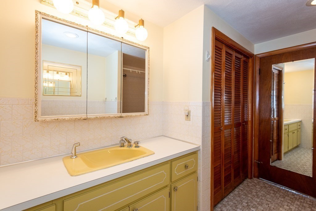 20 Rice Avenue Revere, MA 02151 - Photo 32 of 42