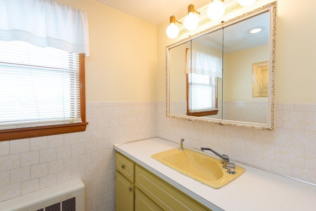 20 Rice Avenue Revere, MA 02151 - Photo 33 of 42