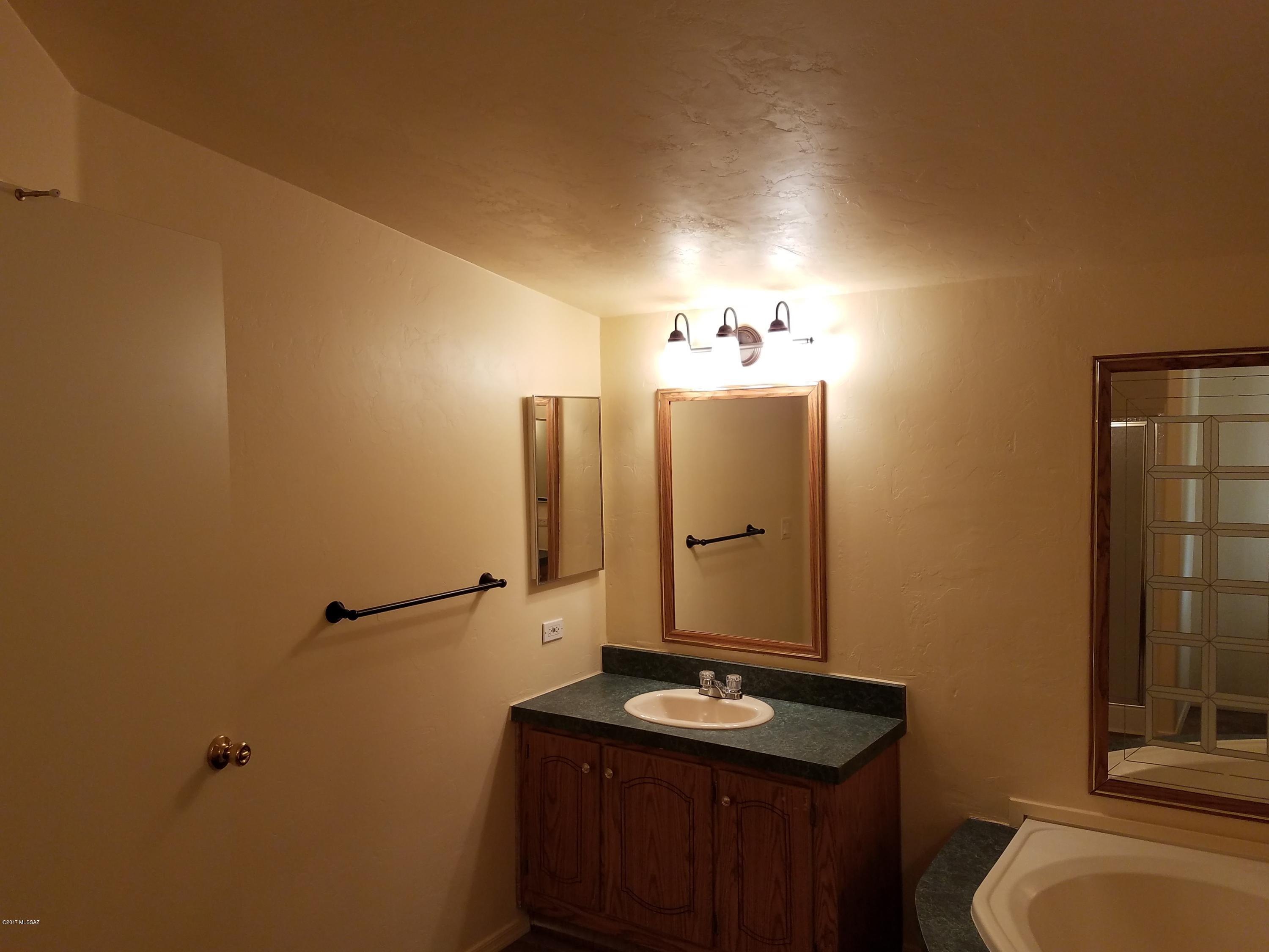 11162 South Lava Peak Road Vail, AZ 85641 - Photo 24 of 44 Gallery Image 24