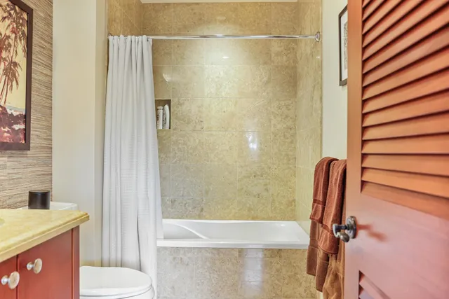 a view of a lake with houses