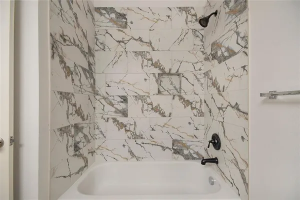 $2,400 | 549 Hickory Lane, Fate, TX 75087