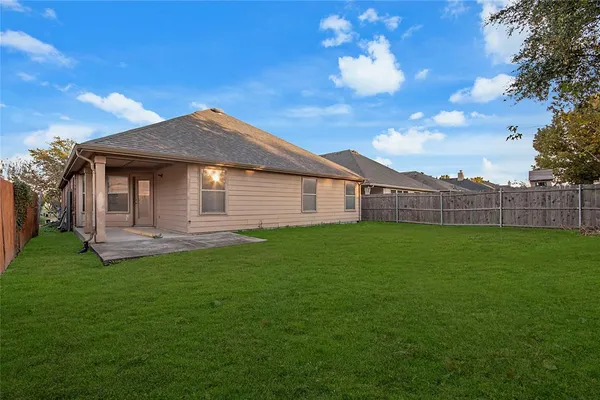 $2,400 | 549 Hickory Lane, Fate, TX 75087