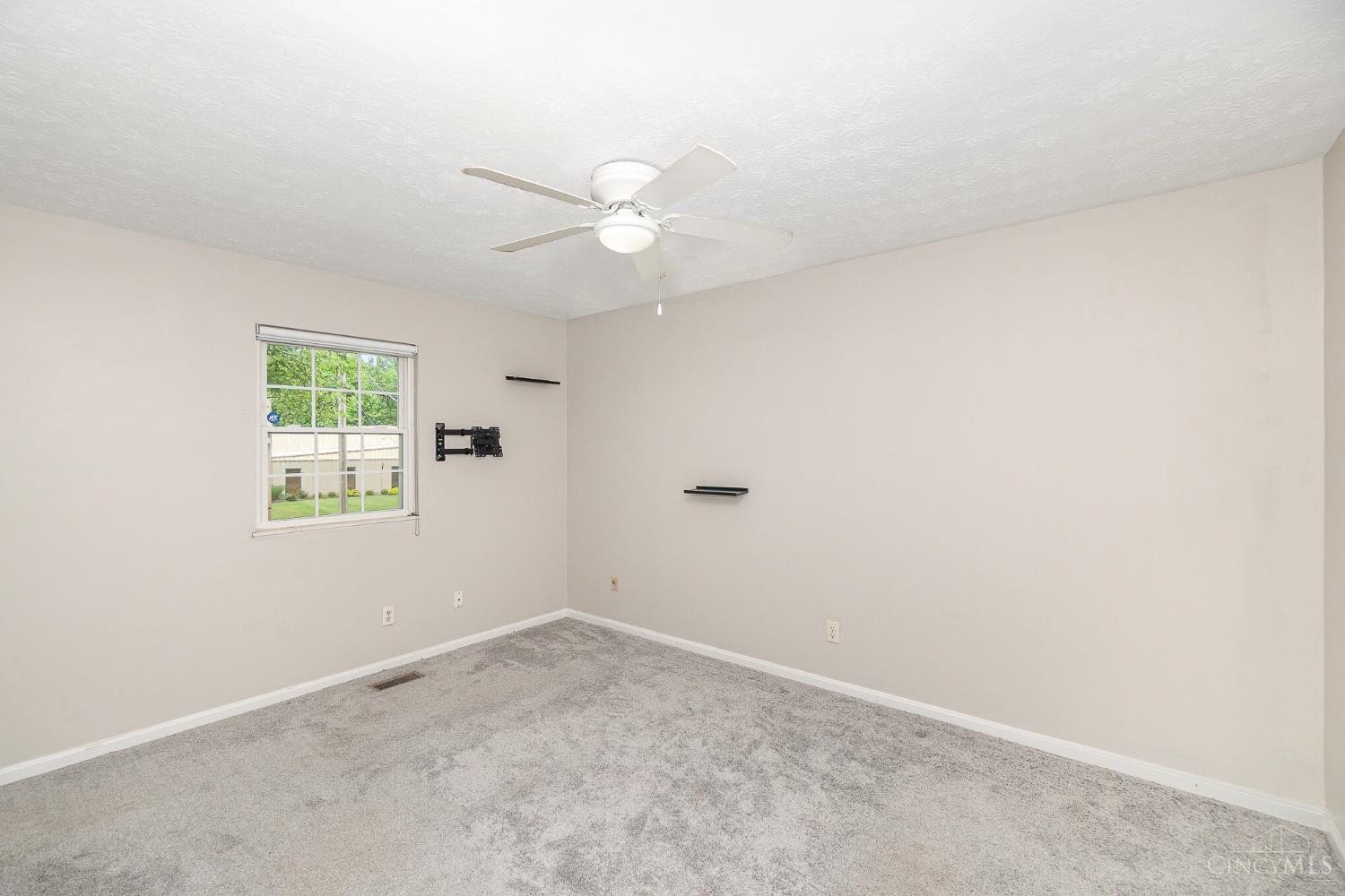 1159 Ferris Road Amelia, OH 45102 - Photo 12 of 29 Gallery Image 12